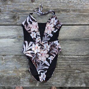 Hurley One Piece Swimsuit NWOT Tropical Eyelet